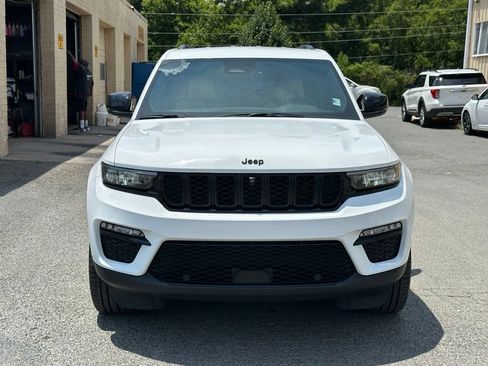 Used 2023 Jeep Grand Cherokee Limited w/ Luxury Tech Group II AWD/4WD image 11