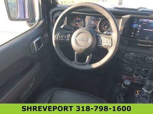Used 2026 Jeep Wrangler Unlimited Rubicon AWD/4WD image 23