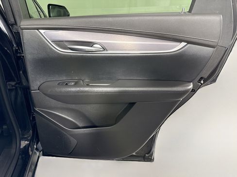 Used 2017 Cadillac XT5 Luxury image 28