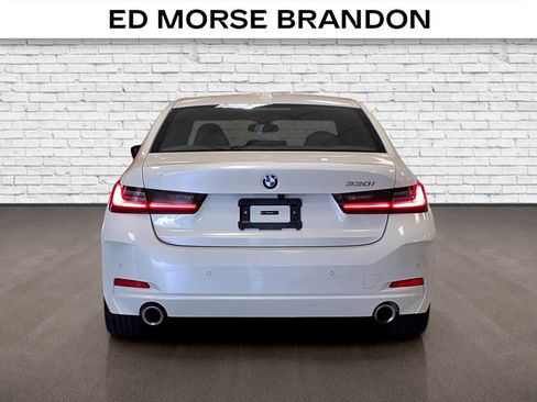Used 2024 BMW 330i Sedan w/ Convenience Package RWD image 4