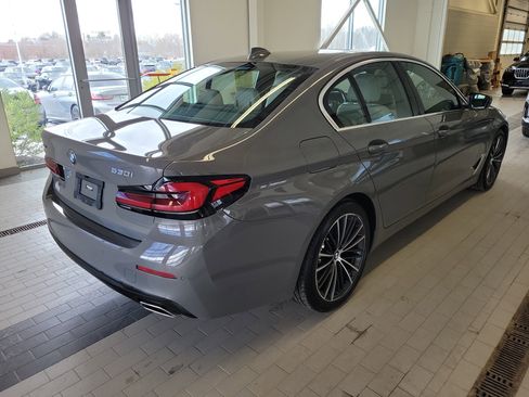 Used 2022 BMW 530i xDrive w/ Convenience Package image 5