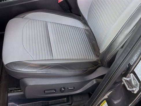 Used 2017 Ford Escape SE w/ Equipment Group 201A image 20