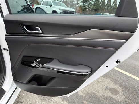 Used 2024 Kia K5 GT w/ GT1 Package image 16