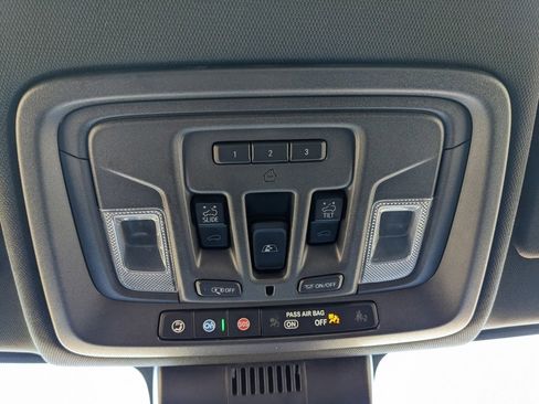 Used 2023 GMC Sierra 1500 AT4 w/ AT4 Preferred Package image 71