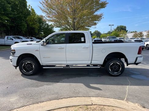Used 2025 RAM 2500 Laramie AWD/4WD image 4