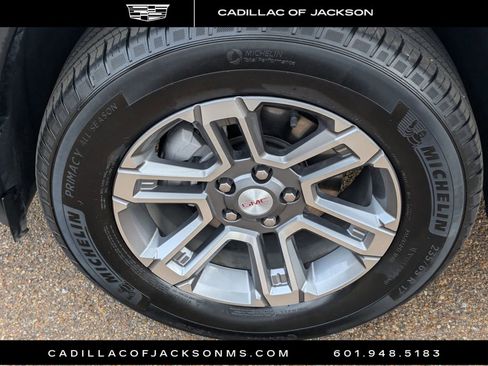 Used 2025 GMC Terrain Elevation image 28