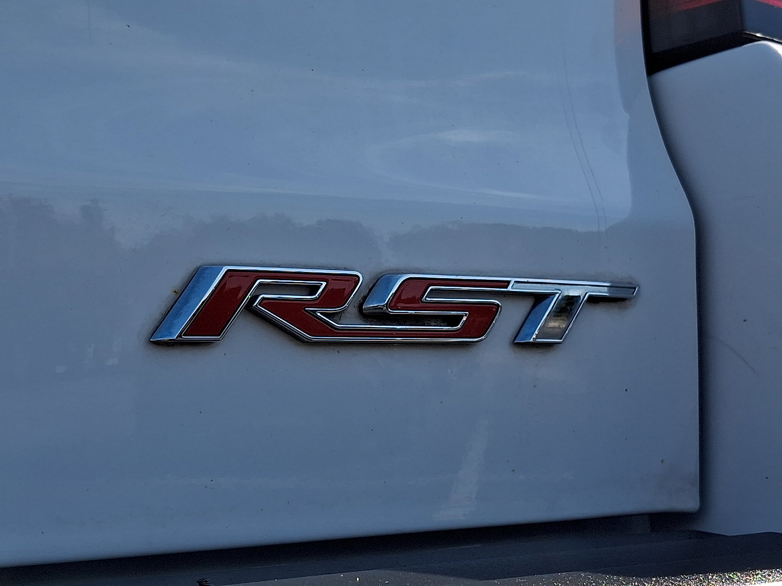 Used 2020 Chevrolet Suburban LT w/ RST Edition AWD/4WD image 31