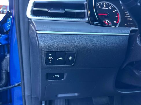 Used 2022 Kia K5 GT-Line image 32