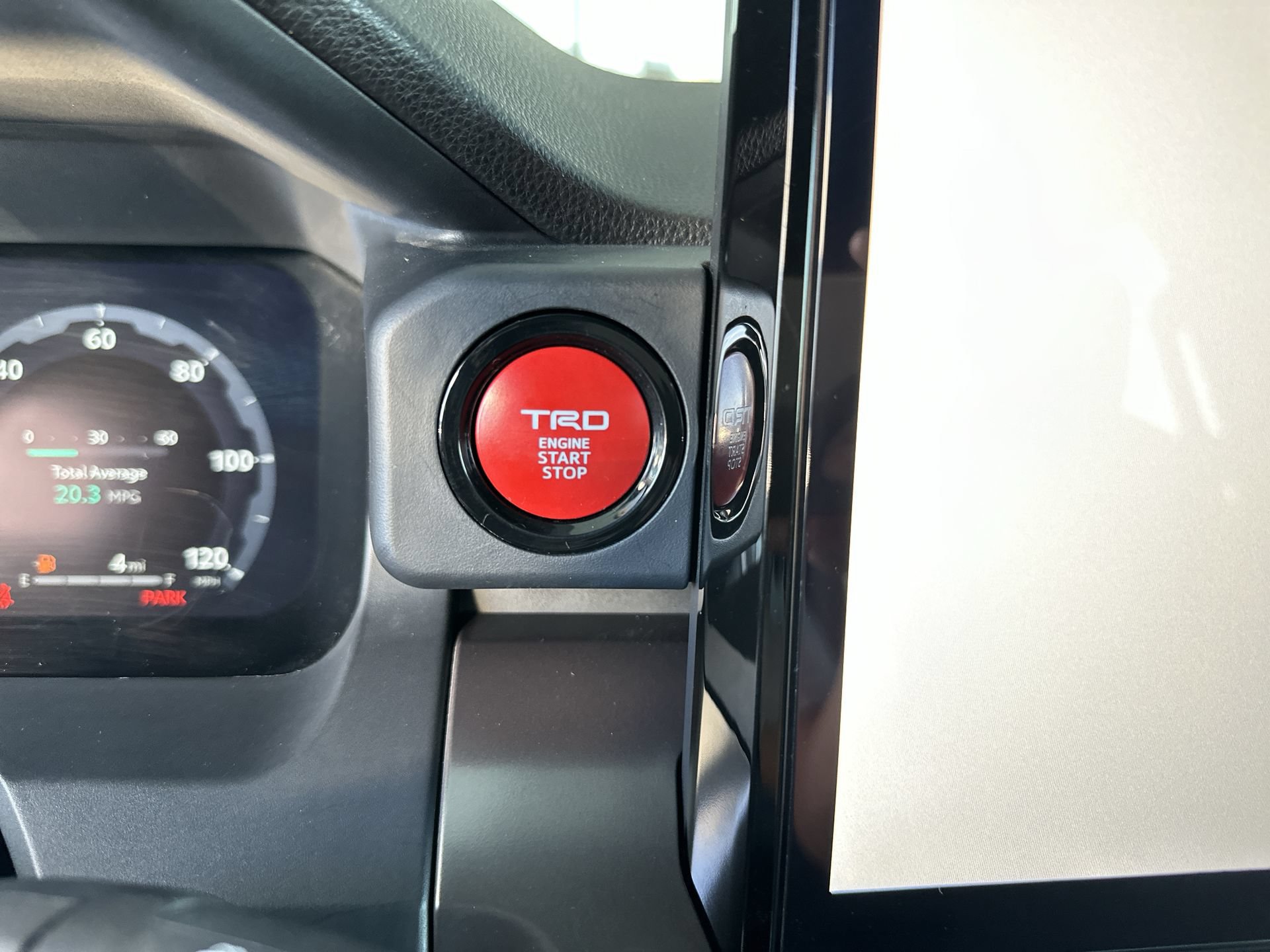 Used 2024 Toyota Tacoma TRD Off-Road AWD/4WD image 17