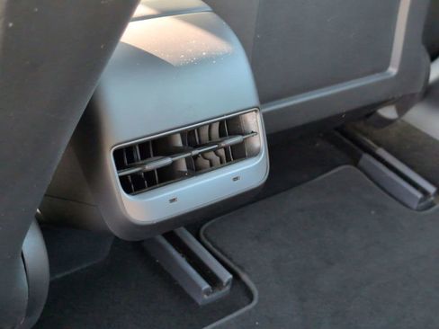 Used 2021 Tesla Model 3 Long Range image 22