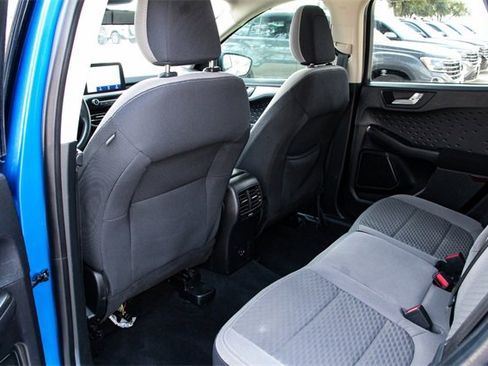 Used 2020 Ford Escape SE image 34