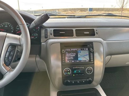 Used 2010 Chevrolet Tahoe LT w/ Luxury Package image 19