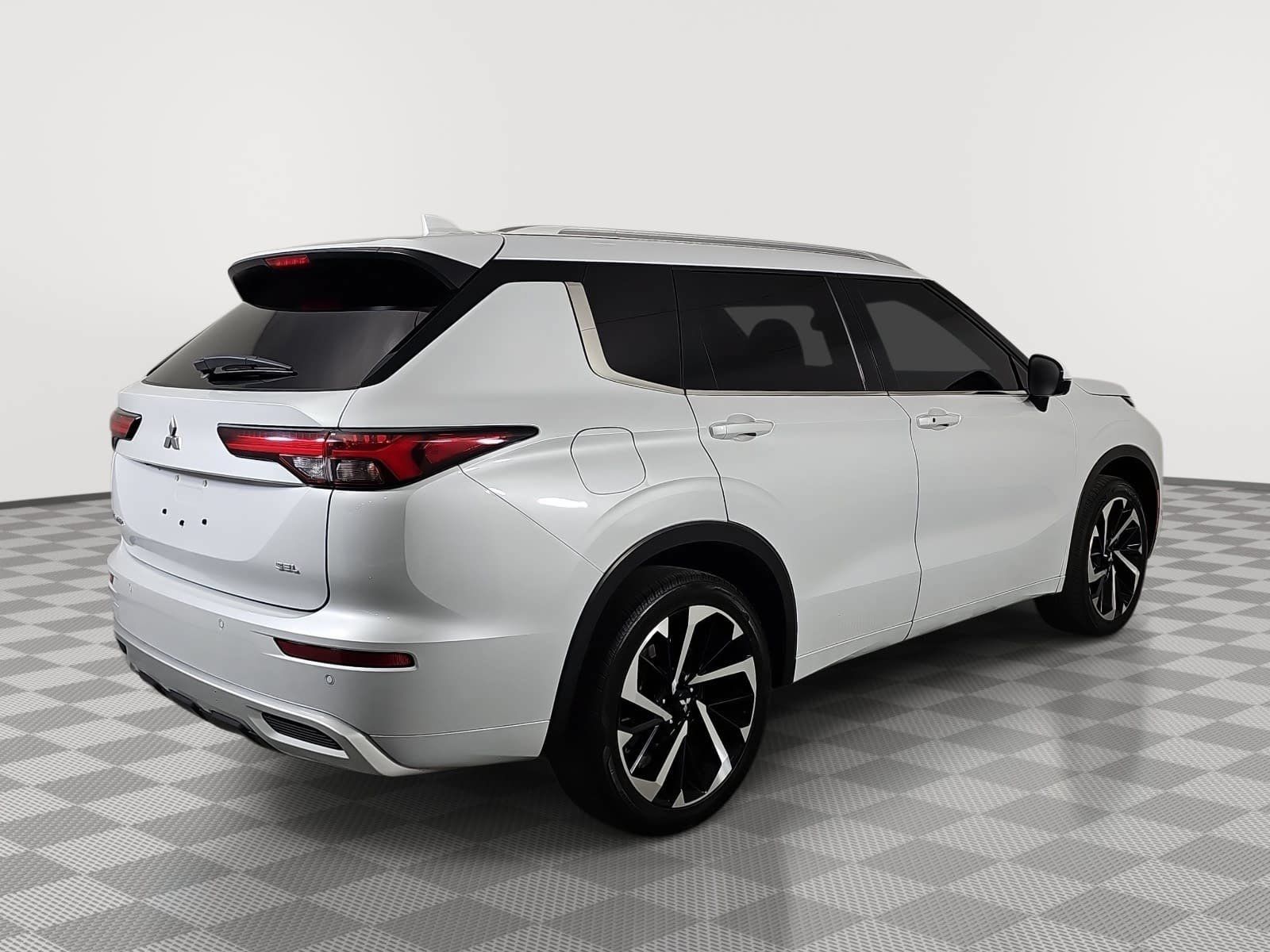 Used 2024 Mitsubishi Outlander SEL FWD image 8