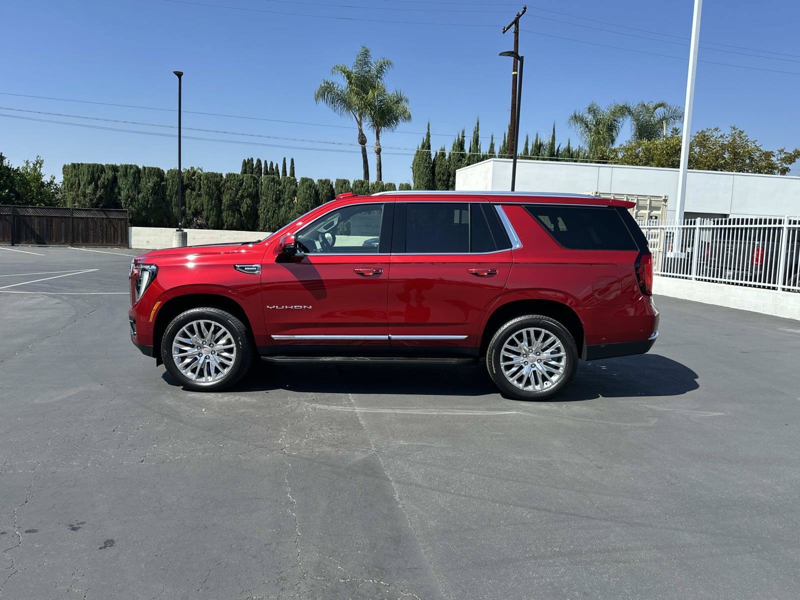 New 2027 GMC Yukon Elevation w/ Elevation Premium Package RWD image 3
