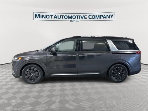 Used 2022 Kia Carnival SX Prestige FWD image 5