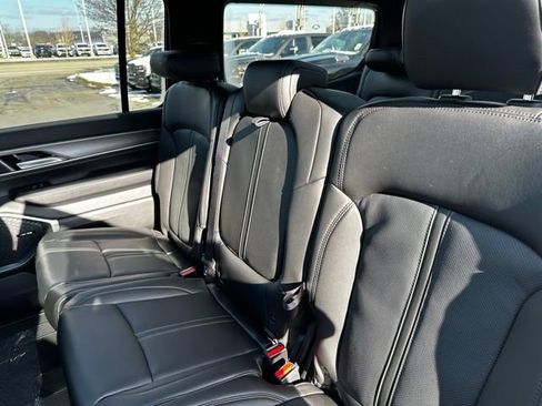 New 2026 Jeep Grand Wagoneer 4WD w/ Premium Group I image 35