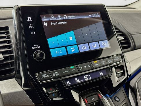 Certified 2023 Honda Odyssey Touring image 16