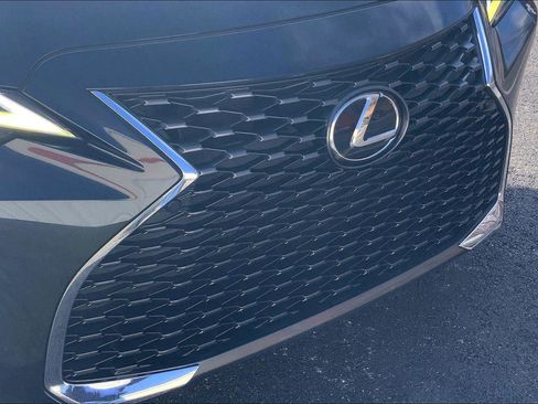 Used 2022 Lexus IS 300 PREM w/ Premium Package image 28