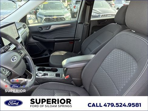 Used 2024 Ford Escape Active w/ Tech Pack #1 FWD image 6