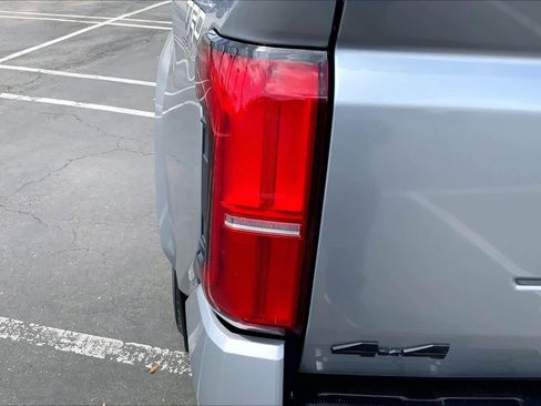 Certified 2024 Toyota Tacoma TRD Sport AWD/4WD image 27