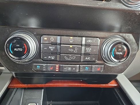 Used 2019 Ford F150 King Ranch w/ Equipment Group 601A Luxury image 32