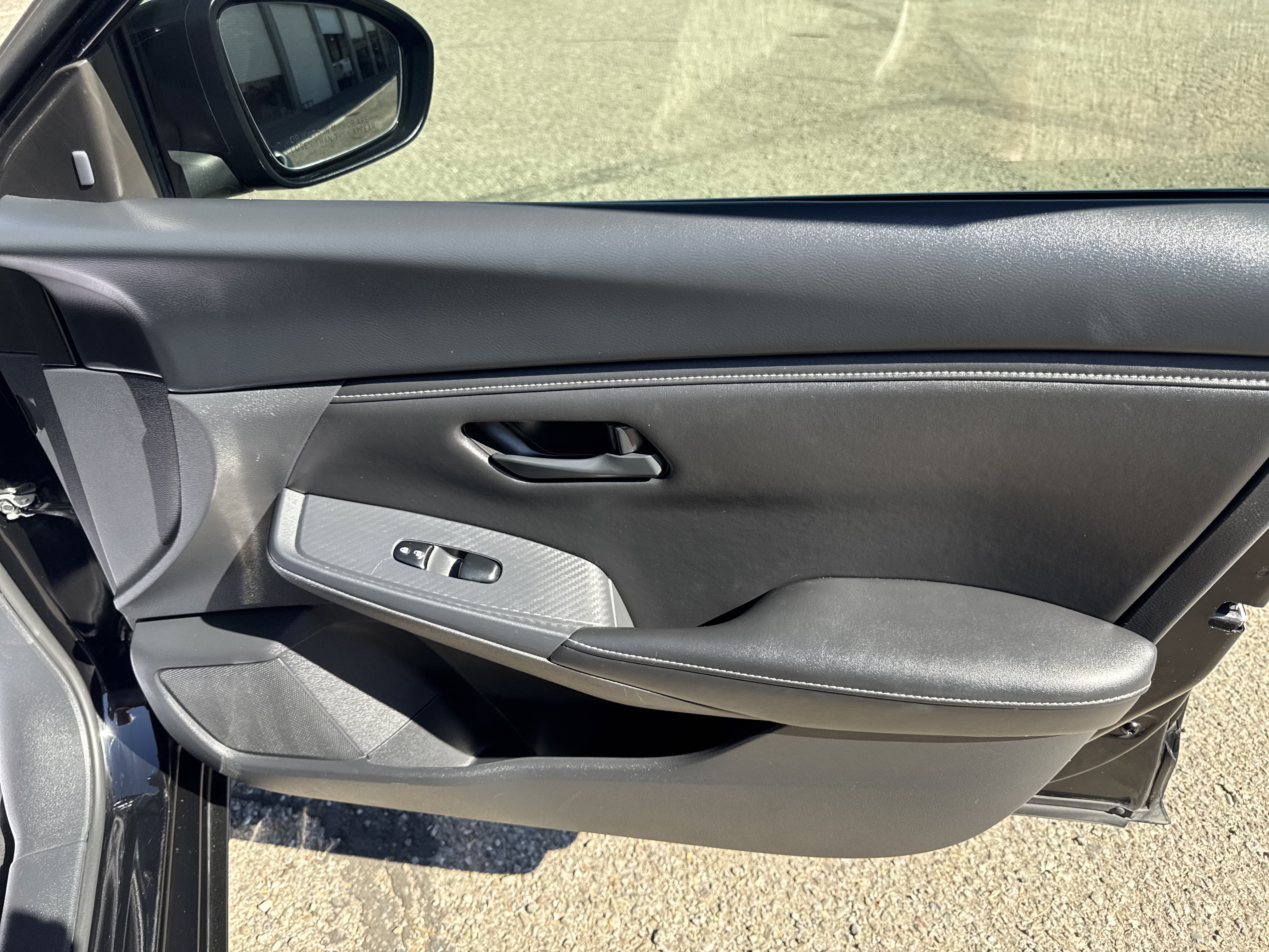 Used 2025 Nissan Sentra S FWD image 15