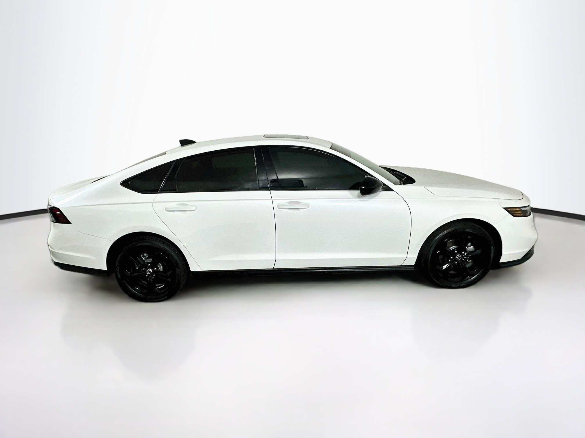 Used 2025 Honda Accord SE image 10