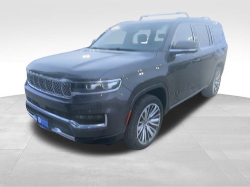 Used 2022 Jeep Grand Wagoneer Series III w/ Flexible Seating Group image 3