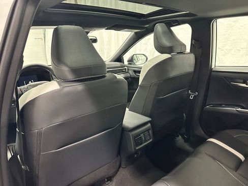 Used 2026 Toyota Camry SE image 48