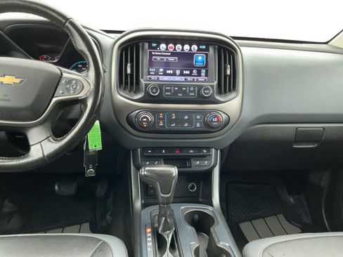 Used 2018 Chevrolet Colorado Z71 AWD/4WD image 11