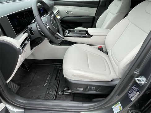 New 2025 Hyundai Tucson SEL image 13
