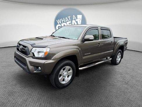 Used 2013 Toyota Tacoma 4x4 Double Cab w/ TRD Sport Pkg image 8