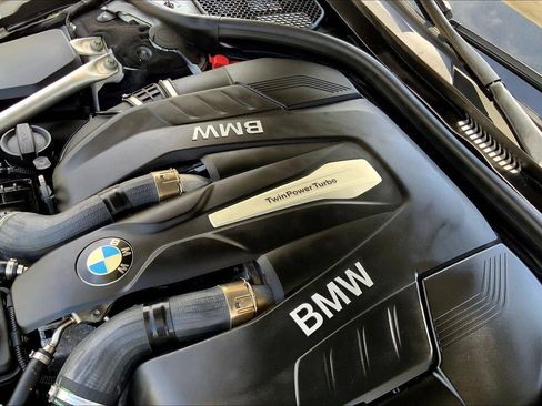 Used 2019 BMW 750i xDrive w/ Executive Package AWD/4WD image 32