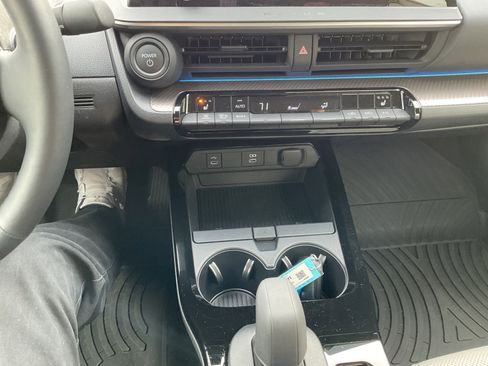Used 2024 Toyota Prius XLE image 17