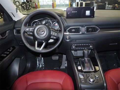 New 2025 MAZDA CX-5 Carbon Edition image 6