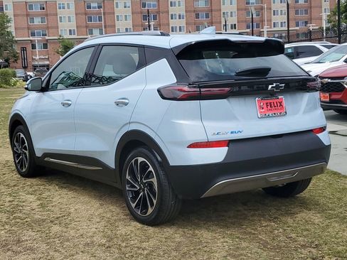 Used 2023 Chevrolet Bolt EUV Premier FWD image 5