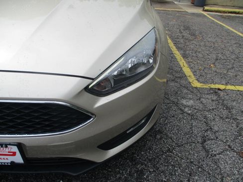 Used 2017 Ford Focus SEL FWD image 25