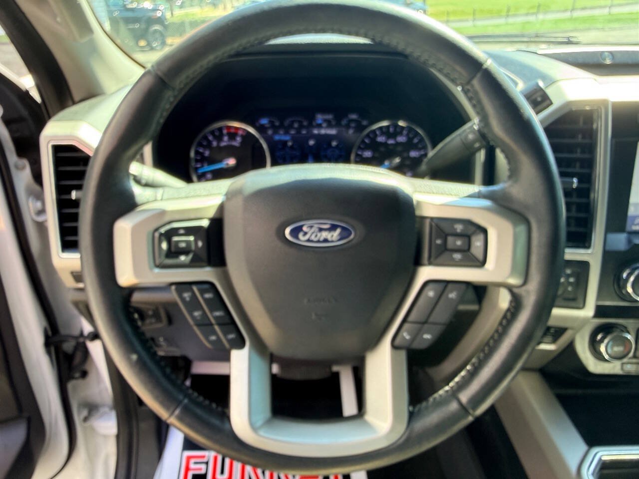 Used 2020 Ford F250 Lariat w/ Lariat Ultimate Package AWD/4WD image 25