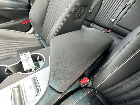 Used 2026 Genesis G70 2.5T Prestige RWD image 27