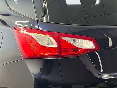Used 2020 Chevrolet Equinox LT w/ LPO, Floor Liner Package AWD/4WD image 10