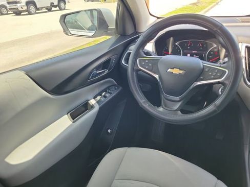 Used 2019 Chevrolet Equinox LT FWD image 13