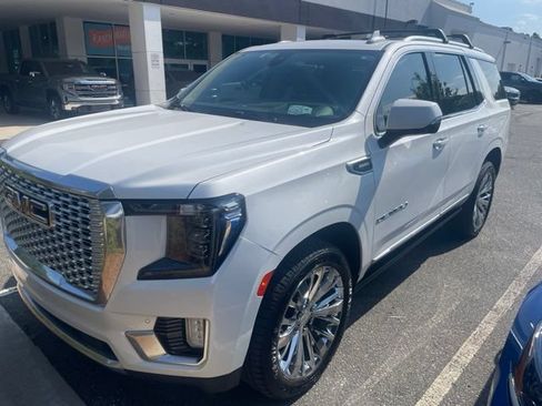 Used 2022 GMC Yukon Denali AWD/4WD image 1