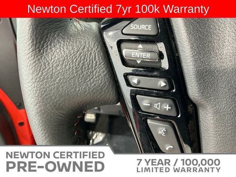 Used 2025 Nissan Frontier PRO-4X AWD/4WD image 31