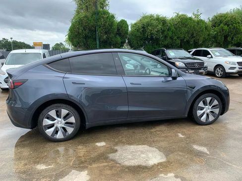 Used 2023 Tesla Model Y Long Range AWD/4WD image 8