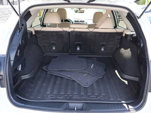 Used 2019 Subaru Outback 2.5i Limited AWD/4WD image 22