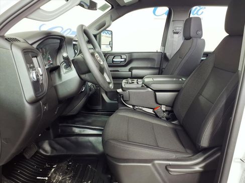 New 2026 GMC Sierra 2500 Pro image 8