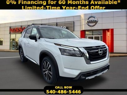 New 2025 Nissan Pathfinder Platinum w/ Cargo Package