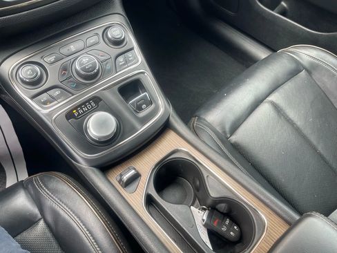 Used 2015 Chrysler 200 C w/ Navigation & Sound Group I image 22