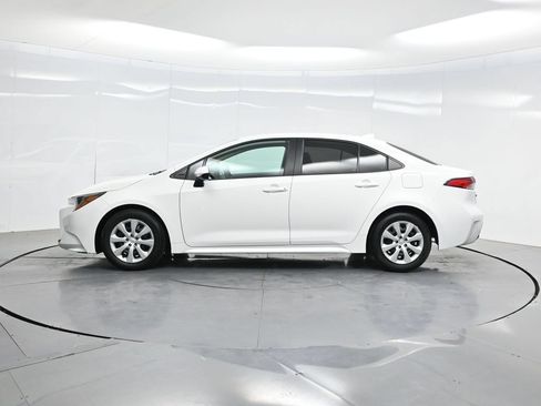Used 2025 Toyota Corolla LE FWD image 45