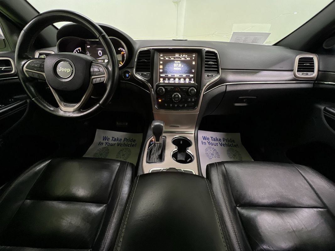 Used 2016 Jeep Grand Cherokee Limited AWD/4WD image 19